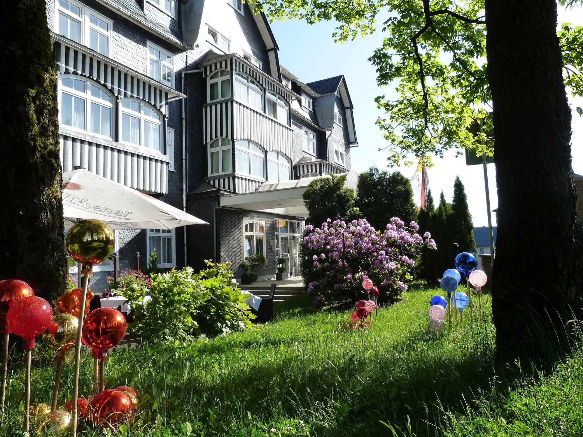 Hotel Schieferhof - Glaslust Neuhaus am Rennweg Eksteriør billede